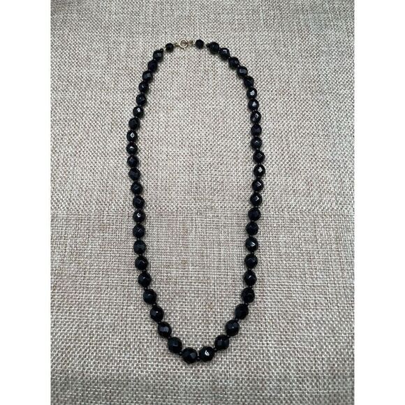 Vintage Faceted Black Glass Bead Necklace 19.5 Grandma Core - Picture 5 of 6